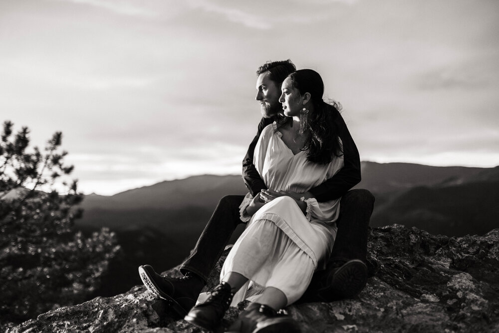 best time of the year for engagement photos