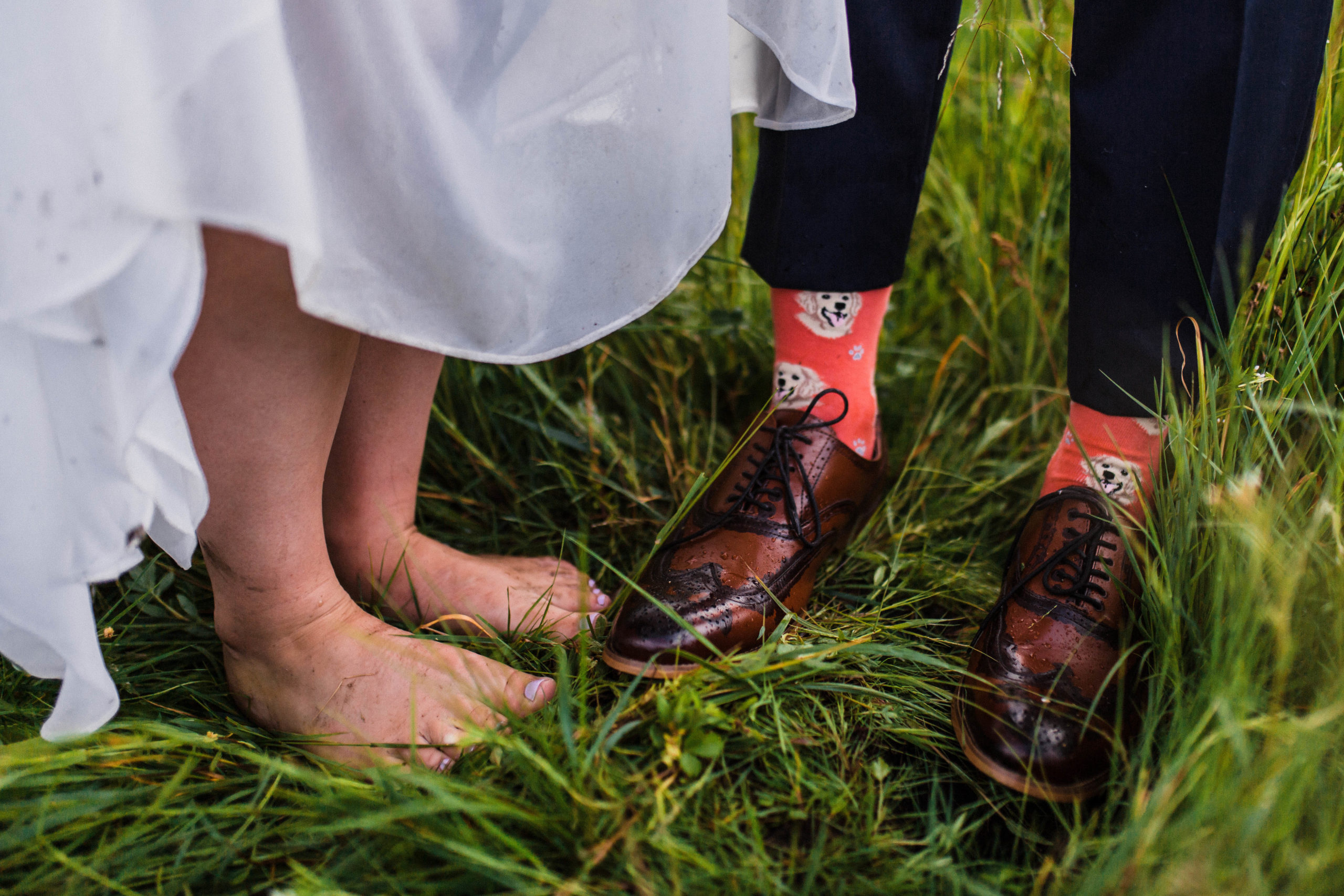 how to elope outdoors